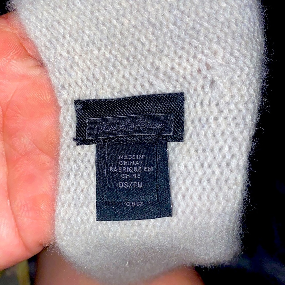 Saks Fith Avenue 100% Cashmire Beanie os/tu